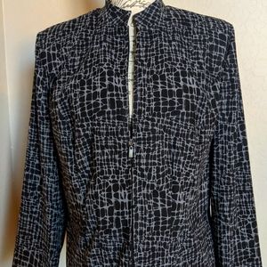 Mandarin Notch Collar Blazer Zip Front  Size 8